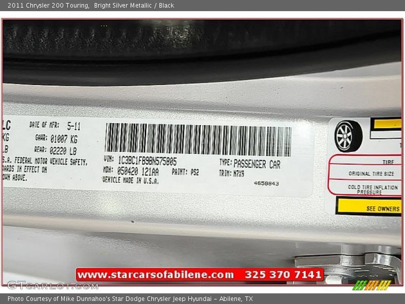 Bright Silver Metallic / Black 2011 Chrysler 200 Touring