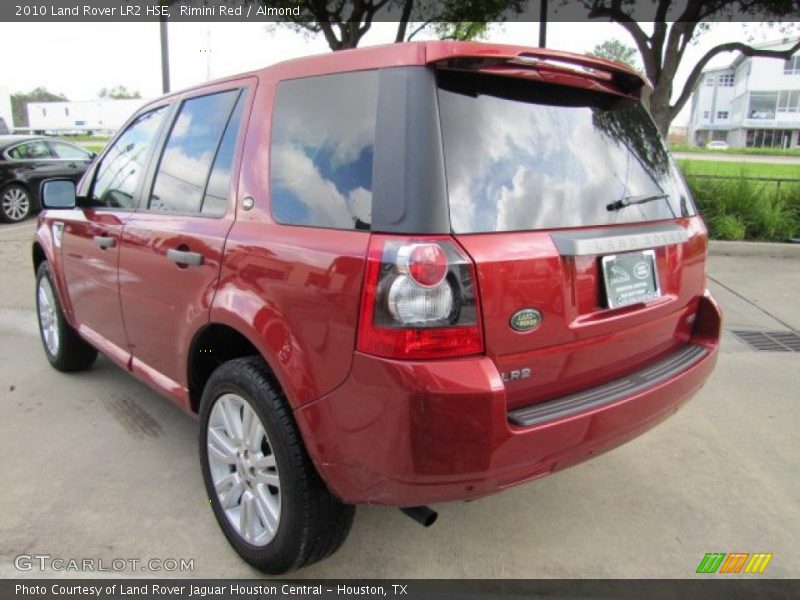 Rimini Red / Almond 2010 Land Rover LR2 HSE