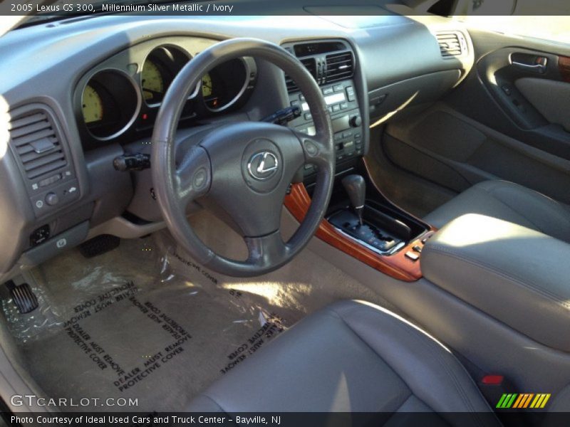 Millennium Silver Metallic / Ivory 2005 Lexus GS 300