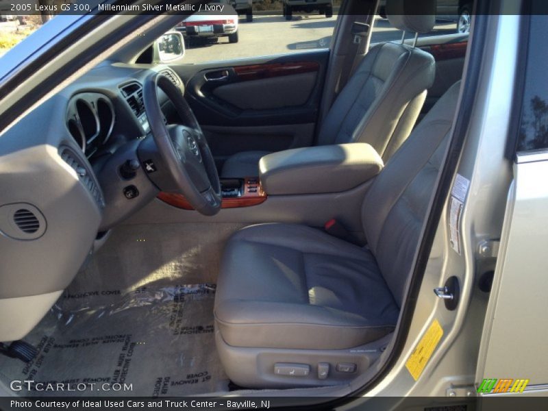 Millennium Silver Metallic / Ivory 2005 Lexus GS 300