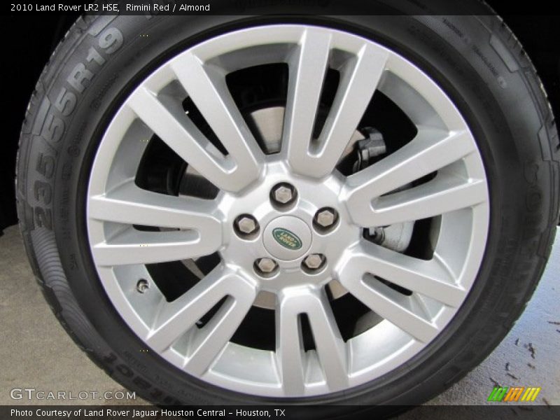 Rimini Red / Almond 2010 Land Rover LR2 HSE