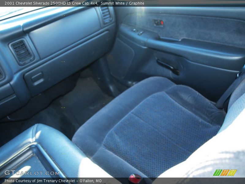 Summit White / Graphite 2001 Chevrolet Silverado 2500HD LS Crew Cab 4x4