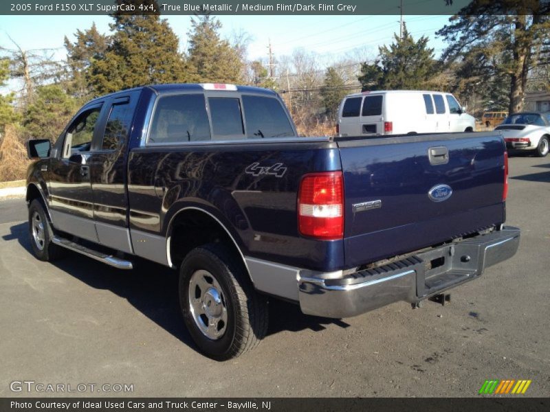 True Blue Metallic / Medium Flint/Dark Flint Grey 2005 Ford F150 XLT SuperCab 4x4