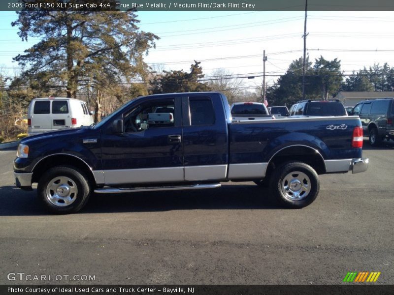 True Blue Metallic / Medium Flint/Dark Flint Grey 2005 Ford F150 XLT SuperCab 4x4