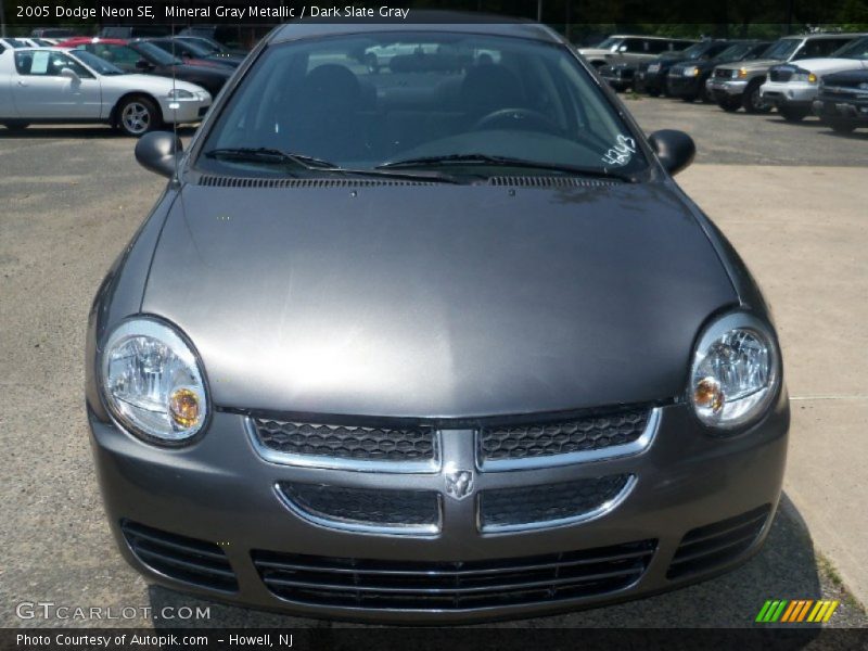 Mineral Gray Metallic / Dark Slate Gray 2005 Dodge Neon SE