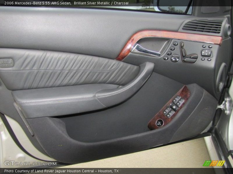 Door Panel of 2006 S 55 AMG Sedan