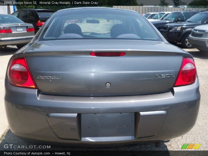 Mineral Gray Metallic / Dark Slate Gray 2005 Dodge Neon SE