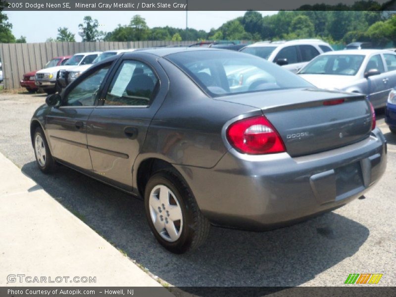 Mineral Gray Metallic / Dark Slate Gray 2005 Dodge Neon SE