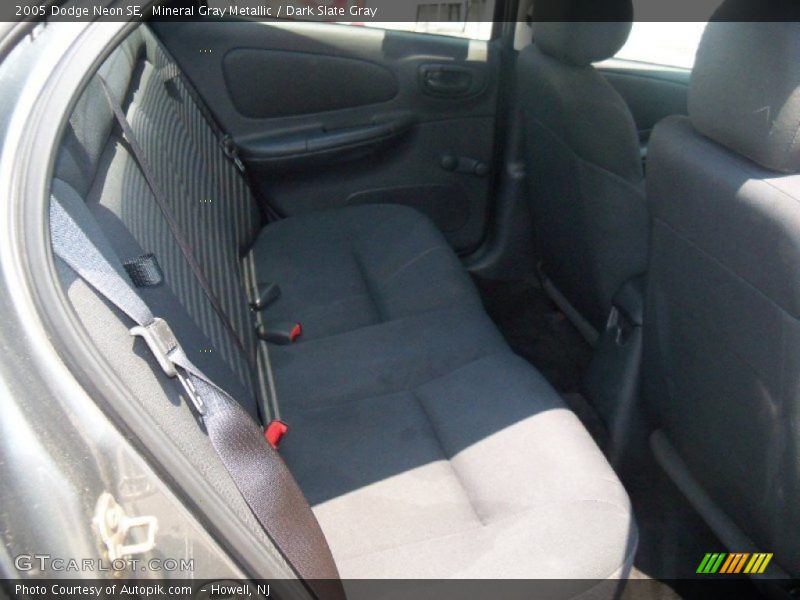 Mineral Gray Metallic / Dark Slate Gray 2005 Dodge Neon SE