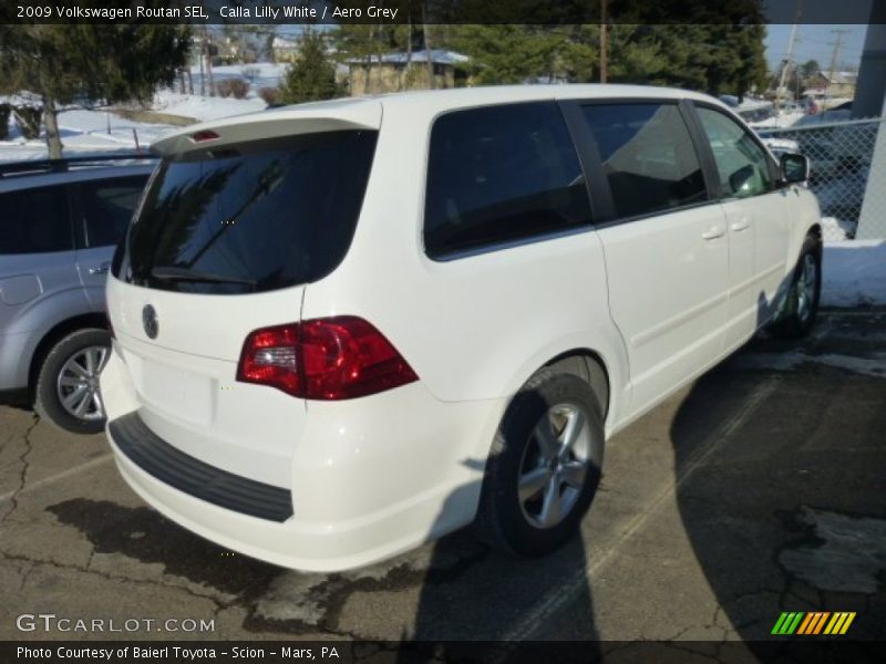 Calla Lilly White / Aero Grey 2009 Volkswagen Routan SEL