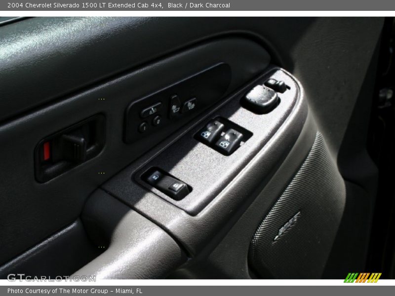 Black / Dark Charcoal 2004 Chevrolet Silverado 1500 LT Extended Cab 4x4