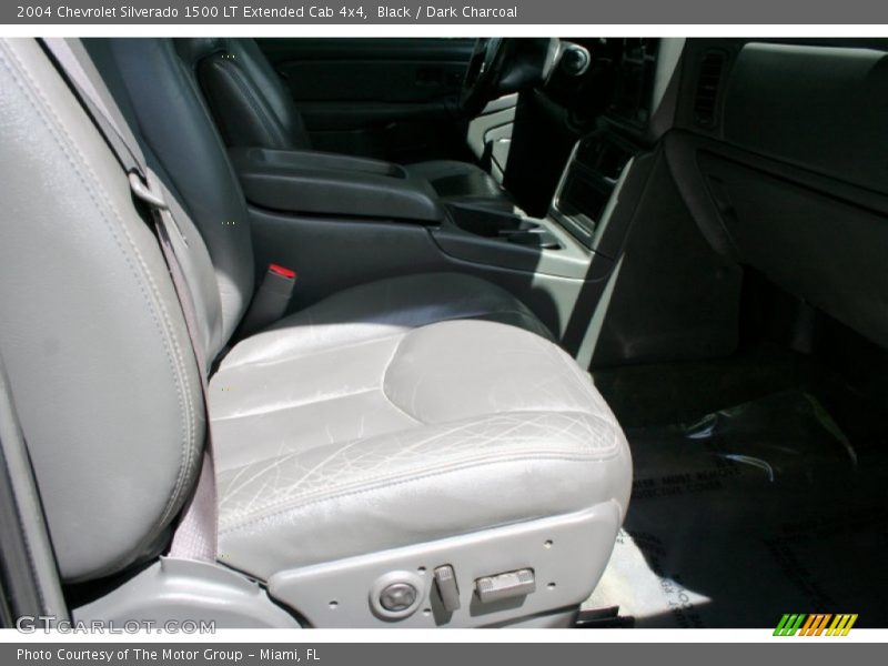 Black / Dark Charcoal 2004 Chevrolet Silverado 1500 LT Extended Cab 4x4