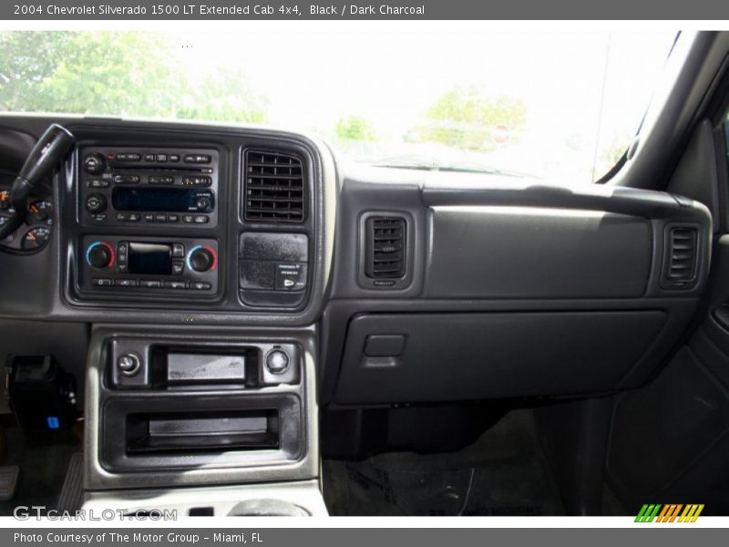 Black / Dark Charcoal 2004 Chevrolet Silverado 1500 LT Extended Cab 4x4
