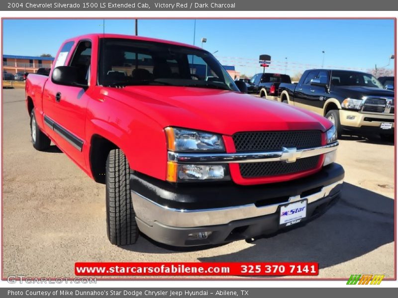 Victory Red / Dark Charcoal 2004 Chevrolet Silverado 1500 LS Extended Cab