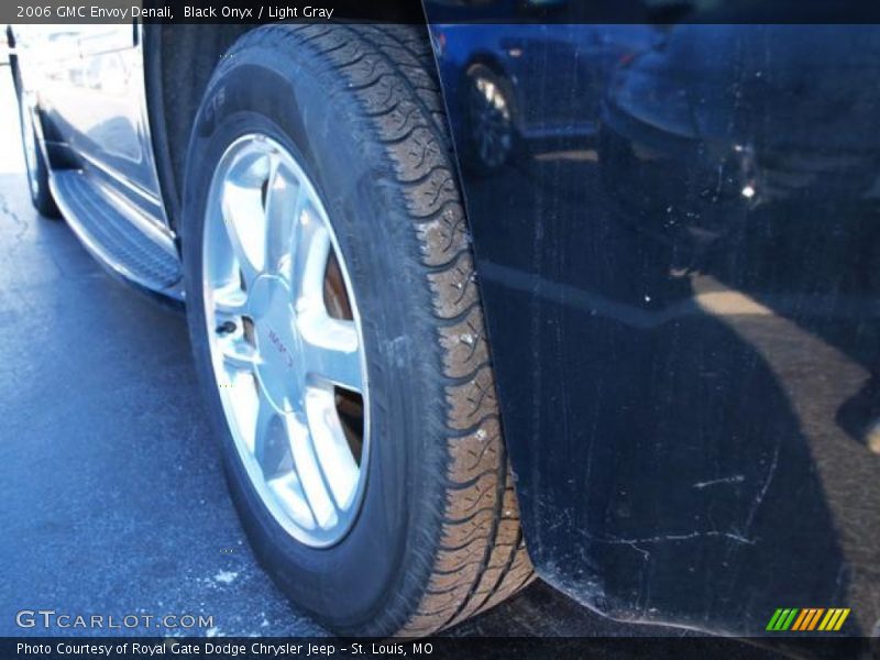 Black Onyx / Light Gray 2006 GMC Envoy Denali