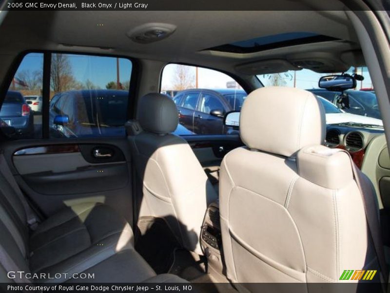 Black Onyx / Light Gray 2006 GMC Envoy Denali