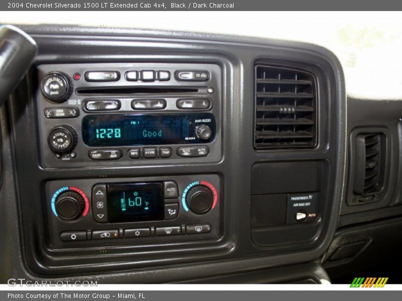 Controls of 2004 Silverado 1500 LT Extended Cab 4x4