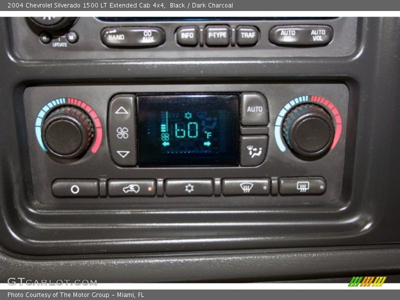 Controls of 2004 Silverado 1500 LT Extended Cab 4x4