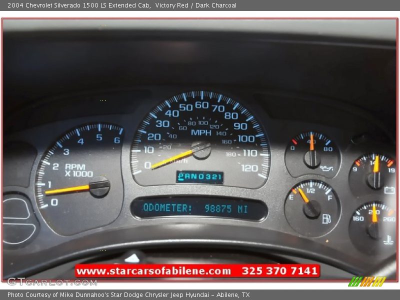 Victory Red / Dark Charcoal 2004 Chevrolet Silverado 1500 LS Extended Cab