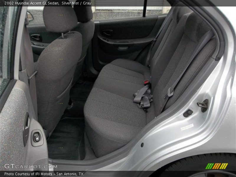 Silver Mist / Gray 2002 Hyundai Accent GL Sedan