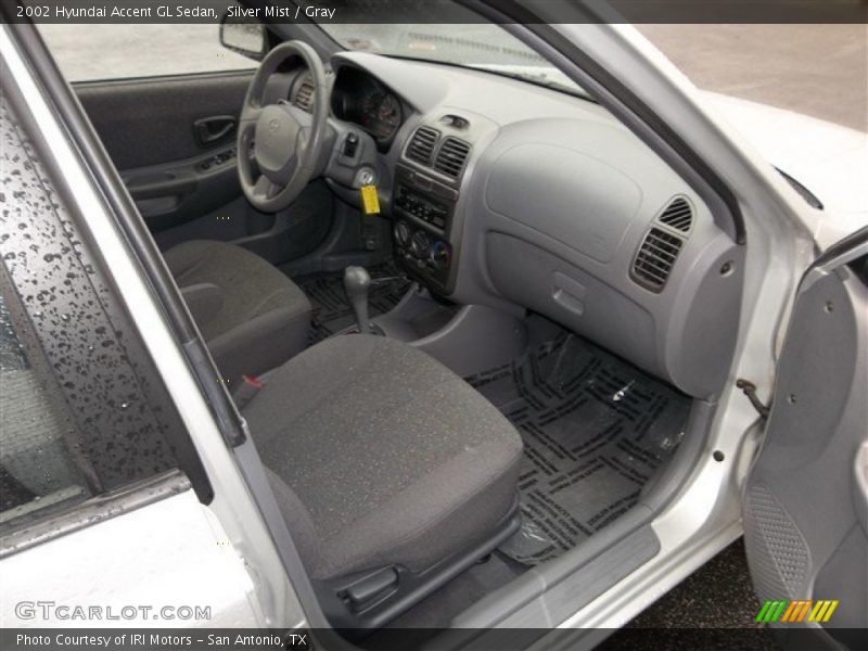 Silver Mist / Gray 2002 Hyundai Accent GL Sedan