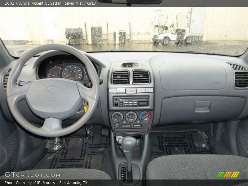 Silver Mist / Gray 2002 Hyundai Accent GL Sedan