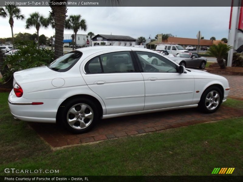 Spindrift White / Cashmere 2000 Jaguar S-Type 3.0