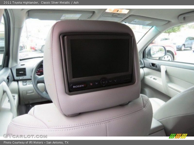 Classic Silver Metallic / Ash 2011 Toyota Highlander