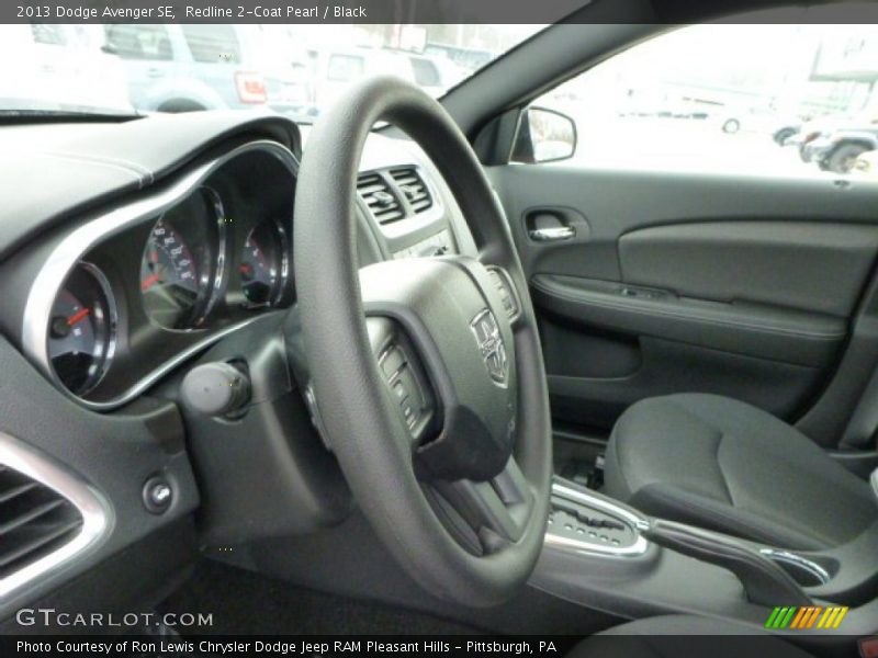 Redline 2-Coat Pearl / Black 2013 Dodge Avenger SE