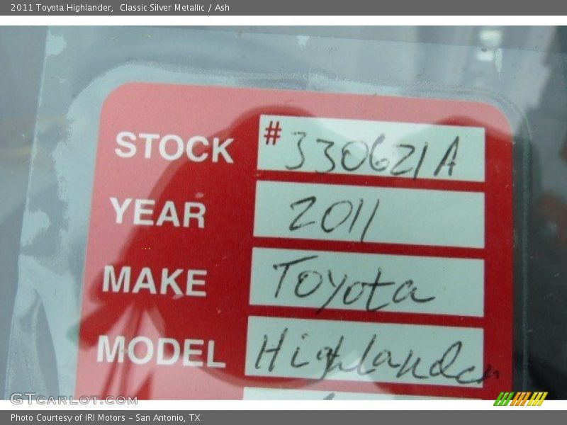 Classic Silver Metallic / Ash 2011 Toyota Highlander