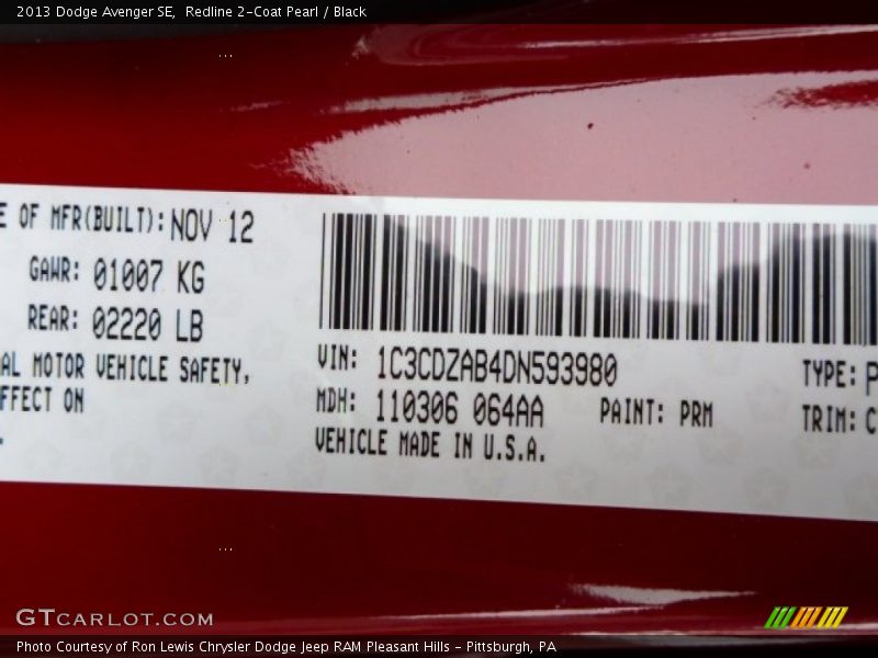 Redline 2-Coat Pearl / Black 2013 Dodge Avenger SE