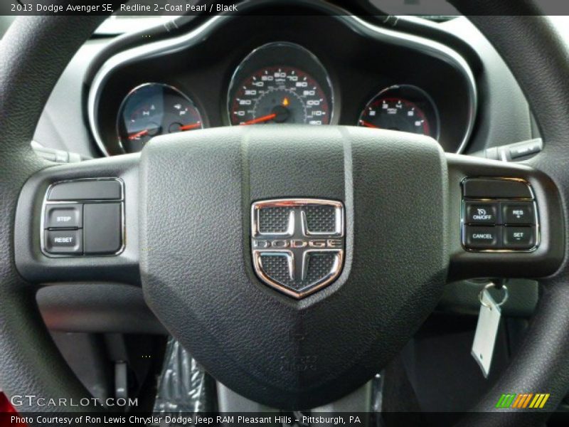Redline 2-Coat Pearl / Black 2013 Dodge Avenger SE