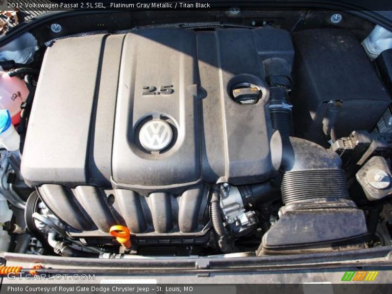 Platinum Gray Metallic / Titan Black 2012 Volkswagen Passat 2.5L SEL