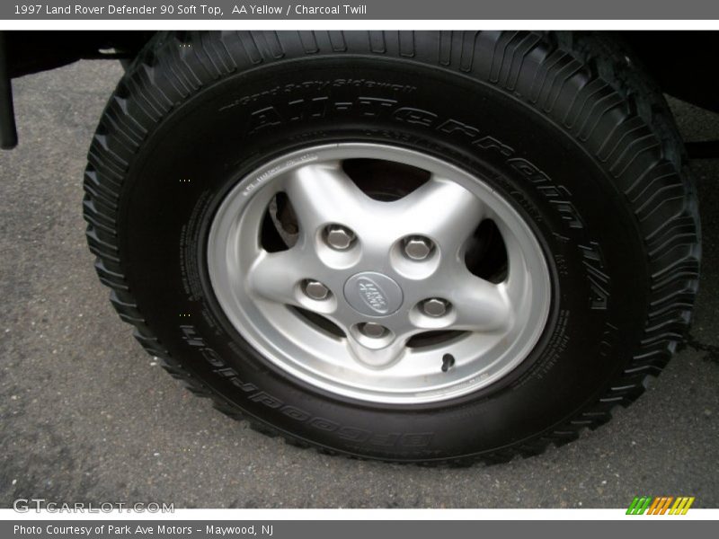  1997 Defender 90 Soft Top Wheel