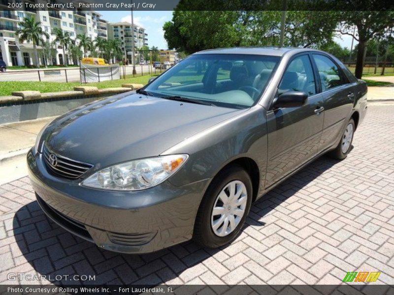 Phantom Gray Pearl / Gray 2005 Toyota Camry LE