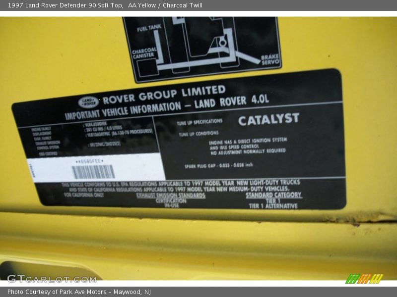 Info Tag of 1997 Defender 90 Soft Top