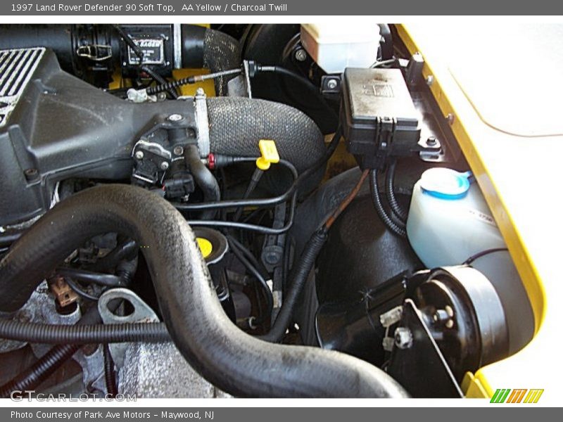  1997 Defender 90 Soft Top Engine - 4.0 Liter OHV 16-Valve V8