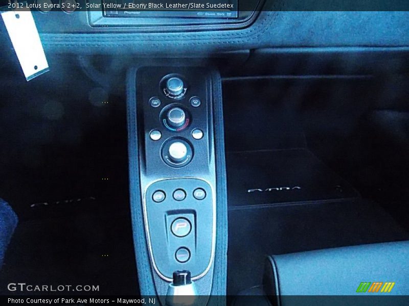 Controls of 2012 Evora S 2+2