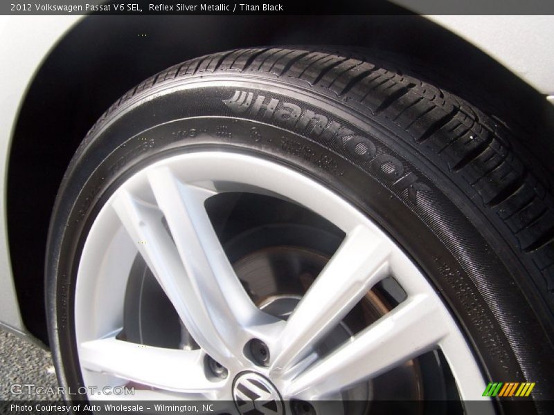 Reflex Silver Metallic / Titan Black 2012 Volkswagen Passat V6 SEL