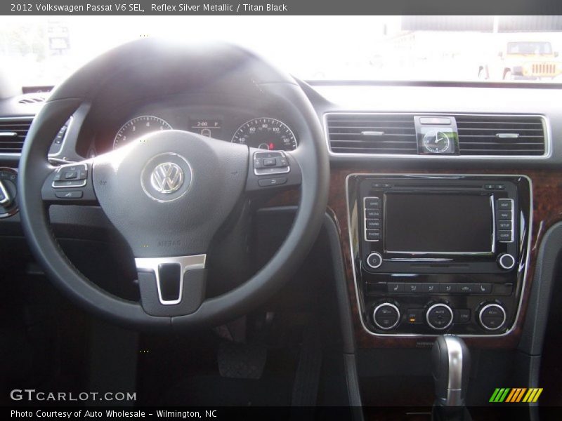 Reflex Silver Metallic / Titan Black 2012 Volkswagen Passat V6 SEL