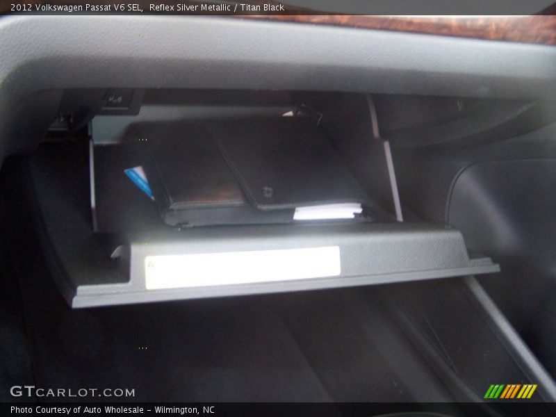 Reflex Silver Metallic / Titan Black 2012 Volkswagen Passat V6 SEL