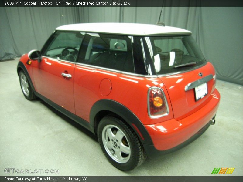 Chili Red / Checkered Carbon Black/Black 2009 Mini Cooper Hardtop