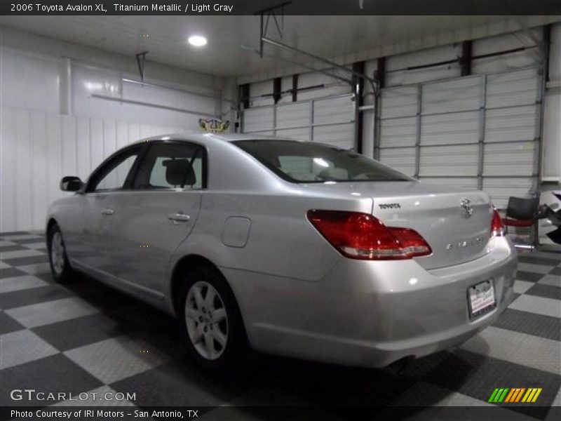 Titanium Metallic / Light Gray 2006 Toyota Avalon XL