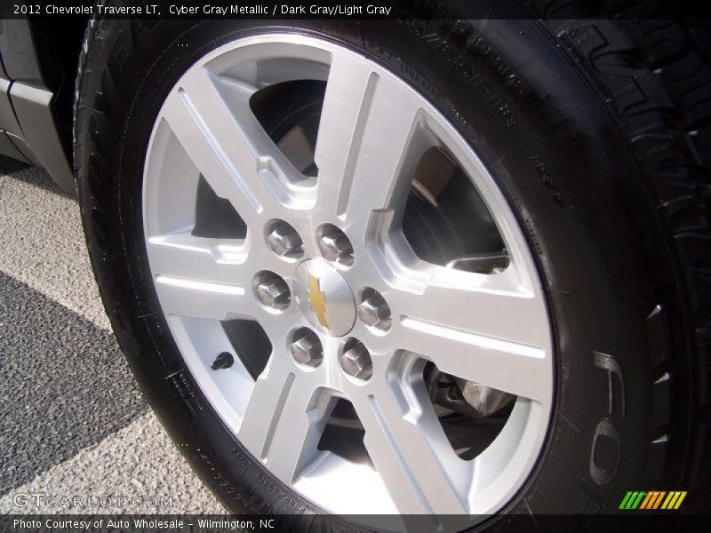 Cyber Gray Metallic / Dark Gray/Light Gray 2012 Chevrolet Traverse LT