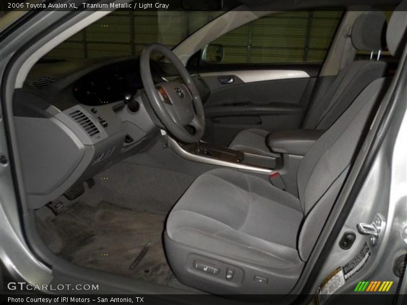 Titanium Metallic / Light Gray 2006 Toyota Avalon XL