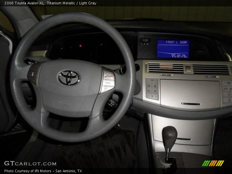 Titanium Metallic / Light Gray 2006 Toyota Avalon XL