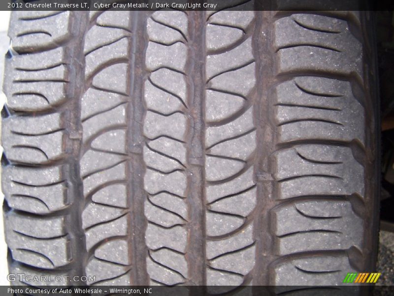 Cyber Gray Metallic / Dark Gray/Light Gray 2012 Chevrolet Traverse LT