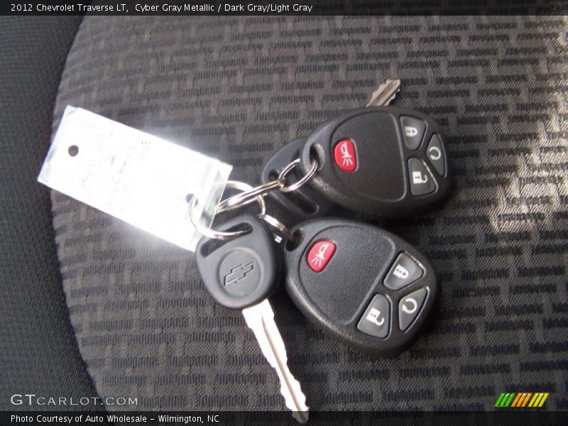 Cyber Gray Metallic / Dark Gray/Light Gray 2012 Chevrolet Traverse LT
