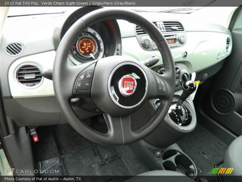 Verde Chiaro (Light Green) / Grigio/Nero (Gray/Black) 2013 Fiat 500 Pop