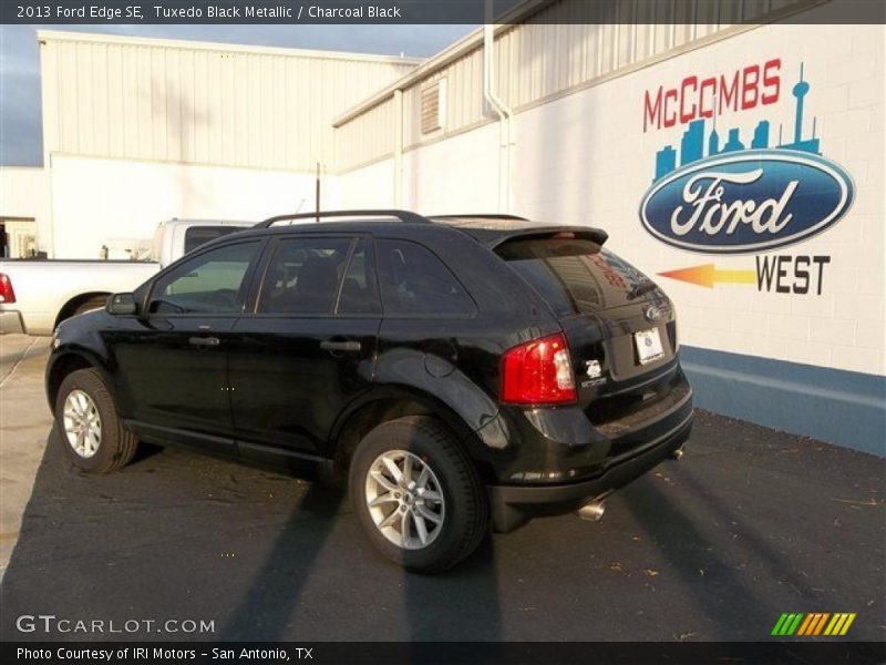 Tuxedo Black Metallic / Charcoal Black 2013 Ford Edge SE